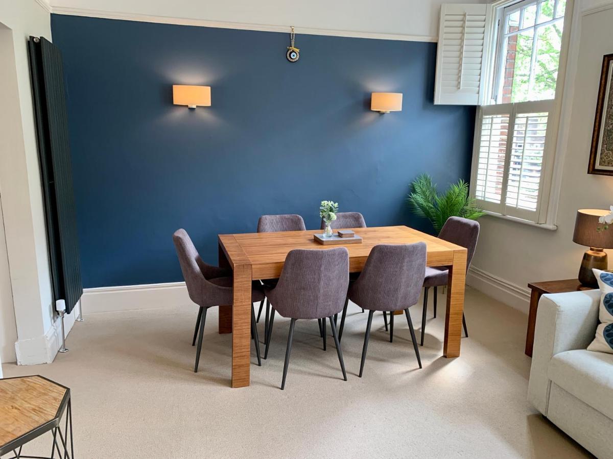 Lovely Newly Refurbished Apartment In Battersea Лондон Екстериор снимка
