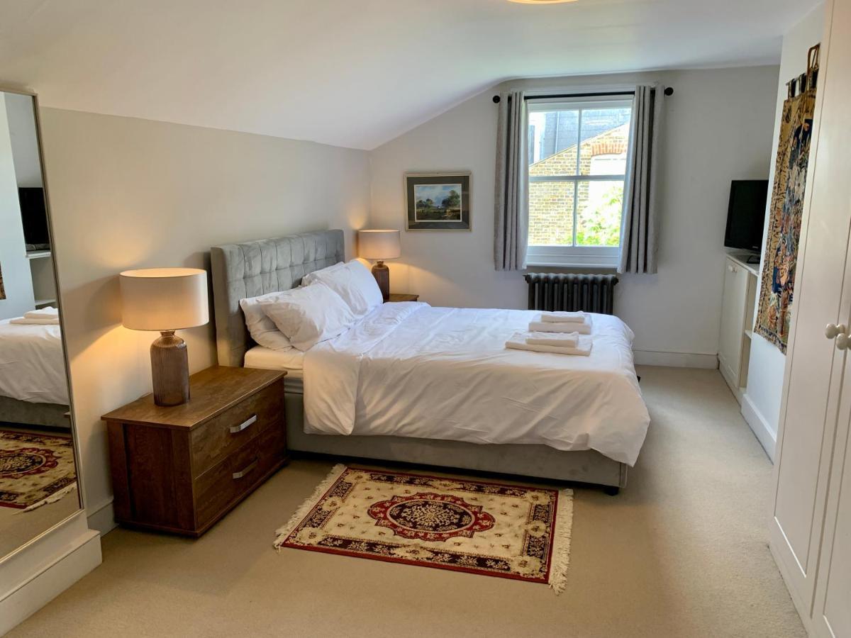 Lovely Newly Refurbished Apartment In Battersea Лондон Екстериор снимка