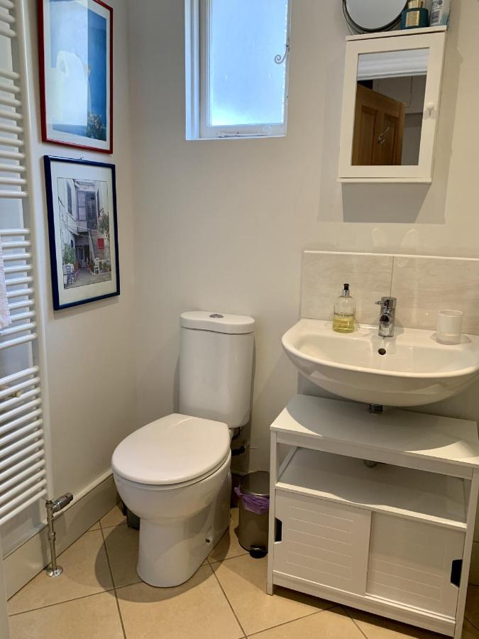 Lovely Newly Refurbished Apartment In Battersea Лондон Екстериор снимка